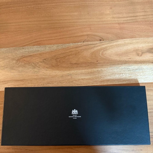 Gift box Hotel Grande Bretagne Athens like new
