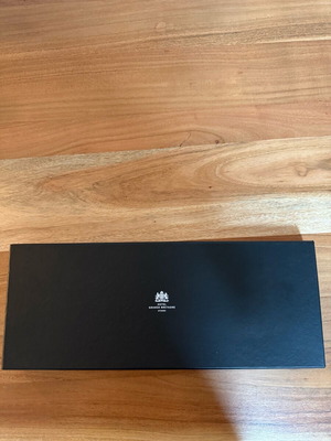 Gift box Hotel Grande Bretagne Athens σαν καινούργιο