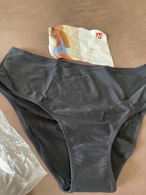 Γυναικείο σλιπ μαγιό Lady M καινούργιο, μέγεθος XXL, μαύρο