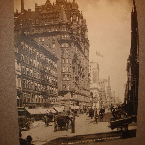 Album with 24 images from New York used