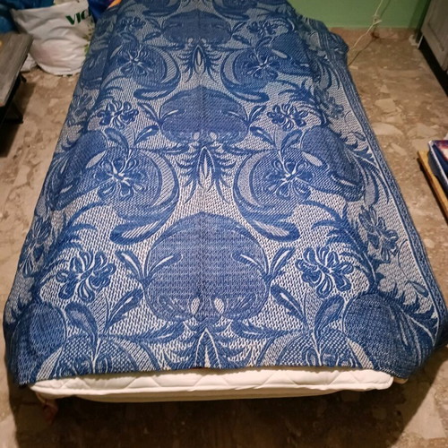 Woolen loom cover used with traditional design 190×170 cm