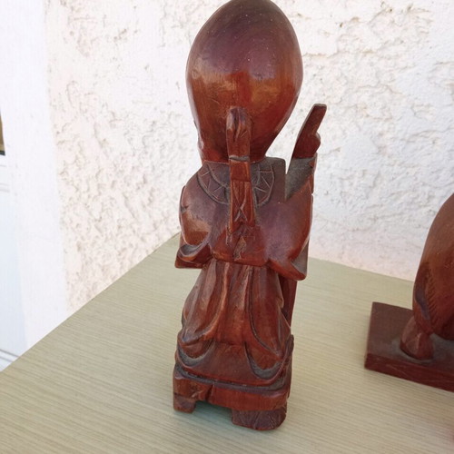 Wood carvings used, decorative set
