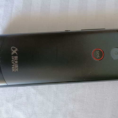 iFLYTEK EasyTrans 800 smart voice translator
