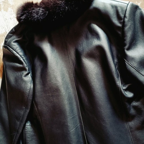 Italian leather jacket with fur like new, black