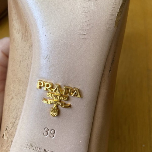 Prada vintage leather pumps beige-blush used, size 39
