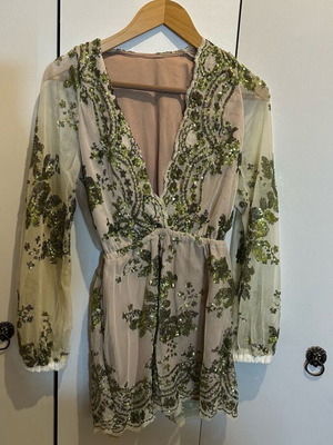 Sequin jumpsuit size M like new, beige and green