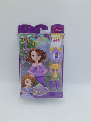Sofia The First Kingdom Picnic clothing set new, Mattel 2013