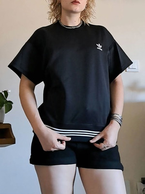 Hyke x Adidas Originals Oversize T-shirt like new, black, size S