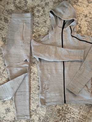 Adidas unisex tracksuit set Small slightly used, white and grey