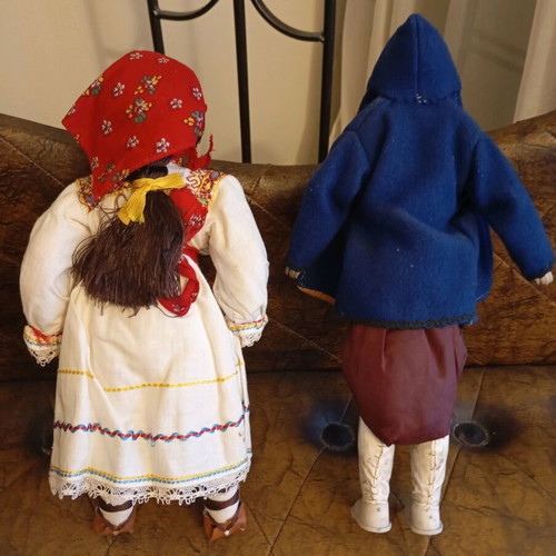 Handmade vintage dolls with traditional costumes like new, set of 4