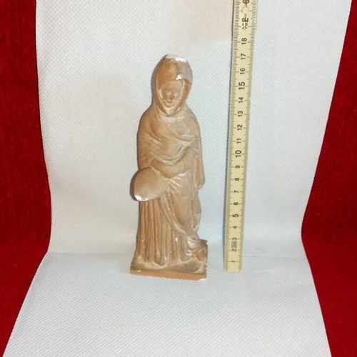 Tanagra Statuette 360 BC faithful replica like new
