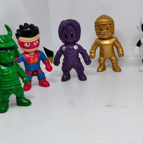 Stumble Guys figures collection 8 pieces like new