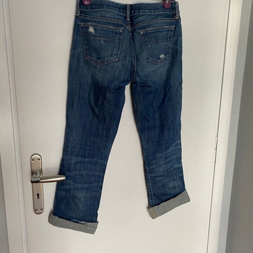 Gap jeans with rips used, size 25, blue