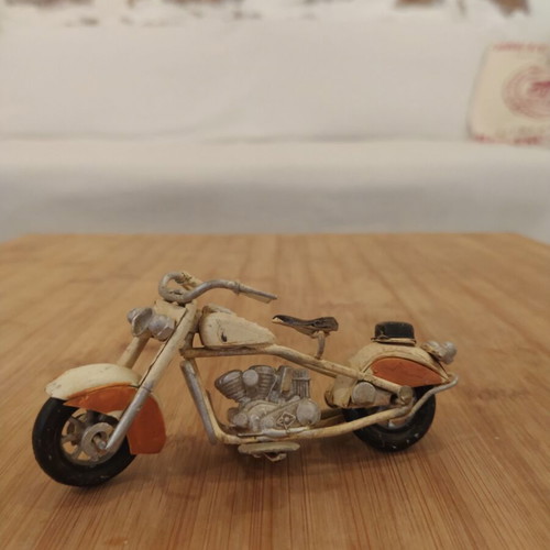 Vintage metal decorative motorcycle miniature like new, white and orange