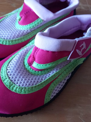 Mare beach shoes for girls, new, sizes 24 & 26