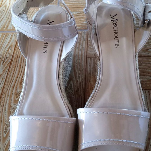 Moschoutis beige platform sandals No38 new