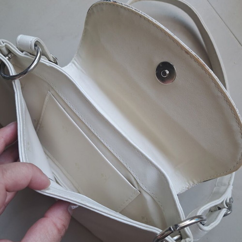 Shoulder bag white with snake print detail like new