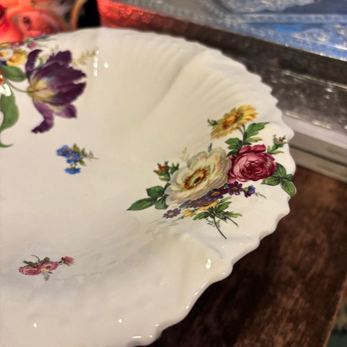 Blakeney England porcelain fruit bowl like new