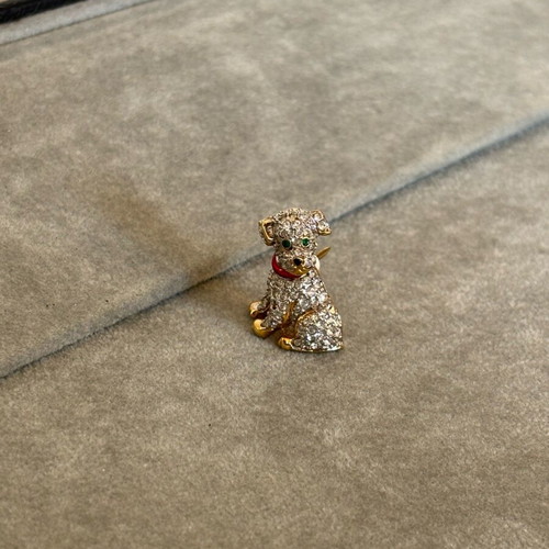 Swarovski dog brooch used with emeralds