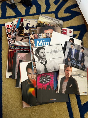 Various CDs like new, pack of 27 pieces