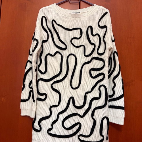 Mexx long jumper like new, size L, black and white