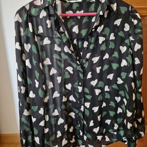 Women's shirt like new, size S/M, black multicolor
