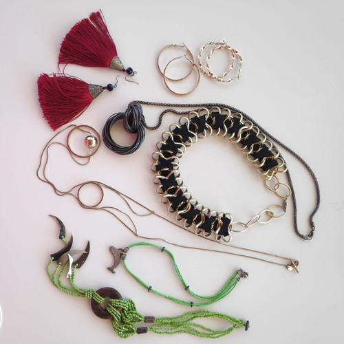 Fo bijoux pack used, assorted jewelry