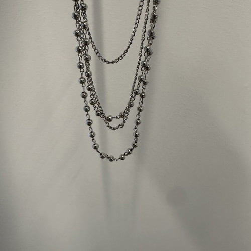 Women's necklace with five silver chains