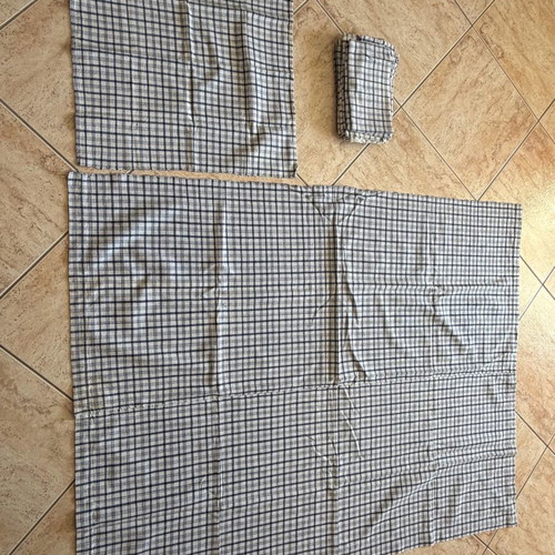 Handmade vintage tablecloth and 7 napkins used, 100% cotton