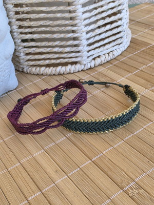 Macrame bracelet set like new, handmade, burgundy and green