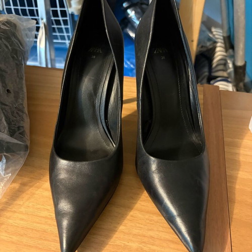 Zara leather pumps used size 38