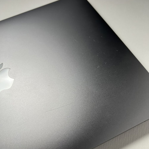 Apple MacBook Pro 13" 2020 i7 16GB RAM 512GB SSD Touch Bar used