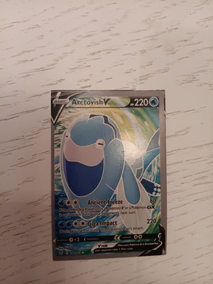 Pokémon Arctovish V Evolving Skies card 176/203 like new