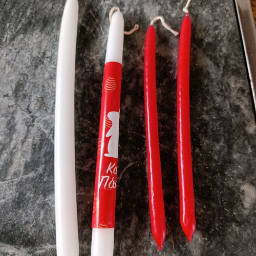 Set of 4 new candles, 2 red, 1 white, 1 white-red with bunny