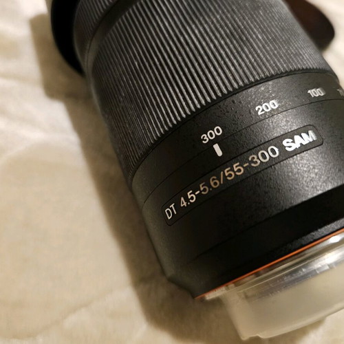 Sony a58 DSLR camera like new with 18-55 and 55-300 lenses