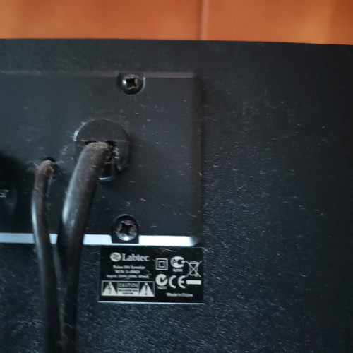 Labtec 2.1 speakers like new, surround