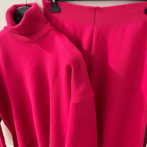 Pink one size set used
