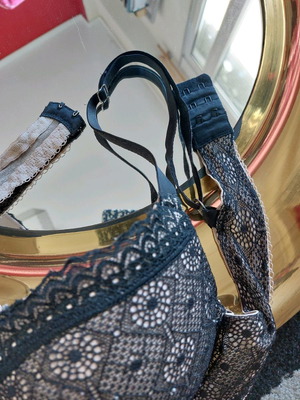 Pretty Polly bra used 34D with black lace
