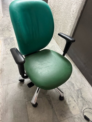 Office chair in good condition