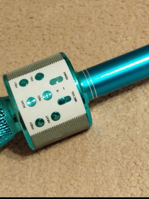 Wireless karaoke microphone MaxKm01 Bluetooth model WS858 blue, like new