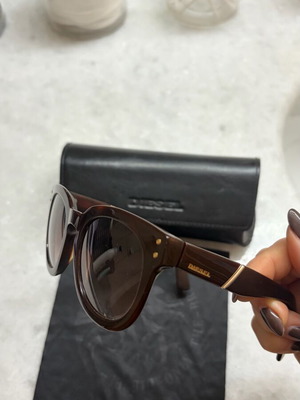 Diesel sunglasses like new, brown tortoise with case