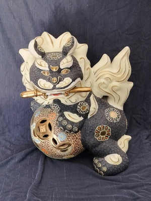Vintage ceramic Foo Dog Komainu guardian statue Satsuma Kutani style