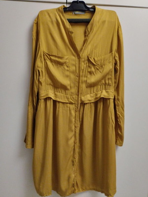 Mustard dress one size with buttons