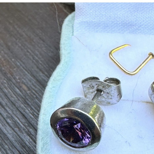 Silver earrings with purple amethyst stone like new 925