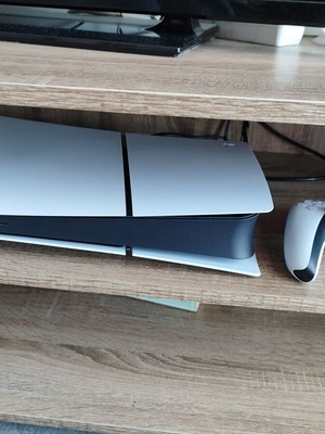PlayStation 5 Slim Digital 825GB σαν καινούργιο