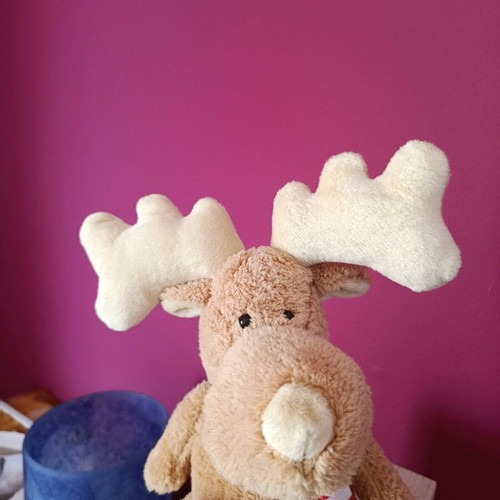 Soft reindeer plush toy like new