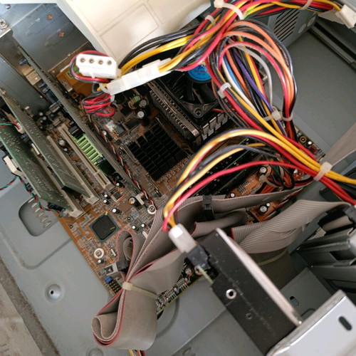 Quest desktop computer used