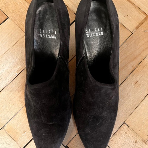 Stuart Weitzman suede boots size 37 like new gray