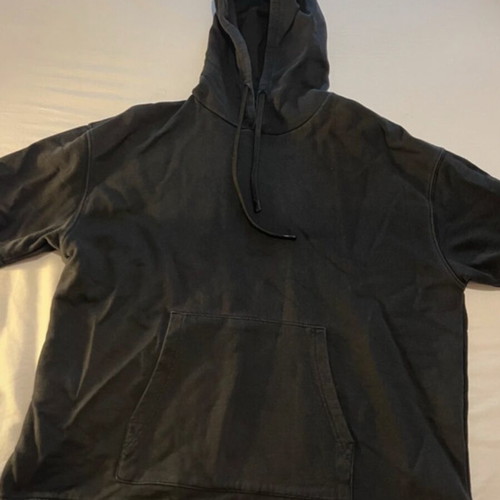 Zara short-sleeve sweatshirt used, black, size L with kangaroo pocket