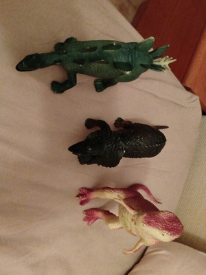Dinosaur figures like new with sound valve in belly